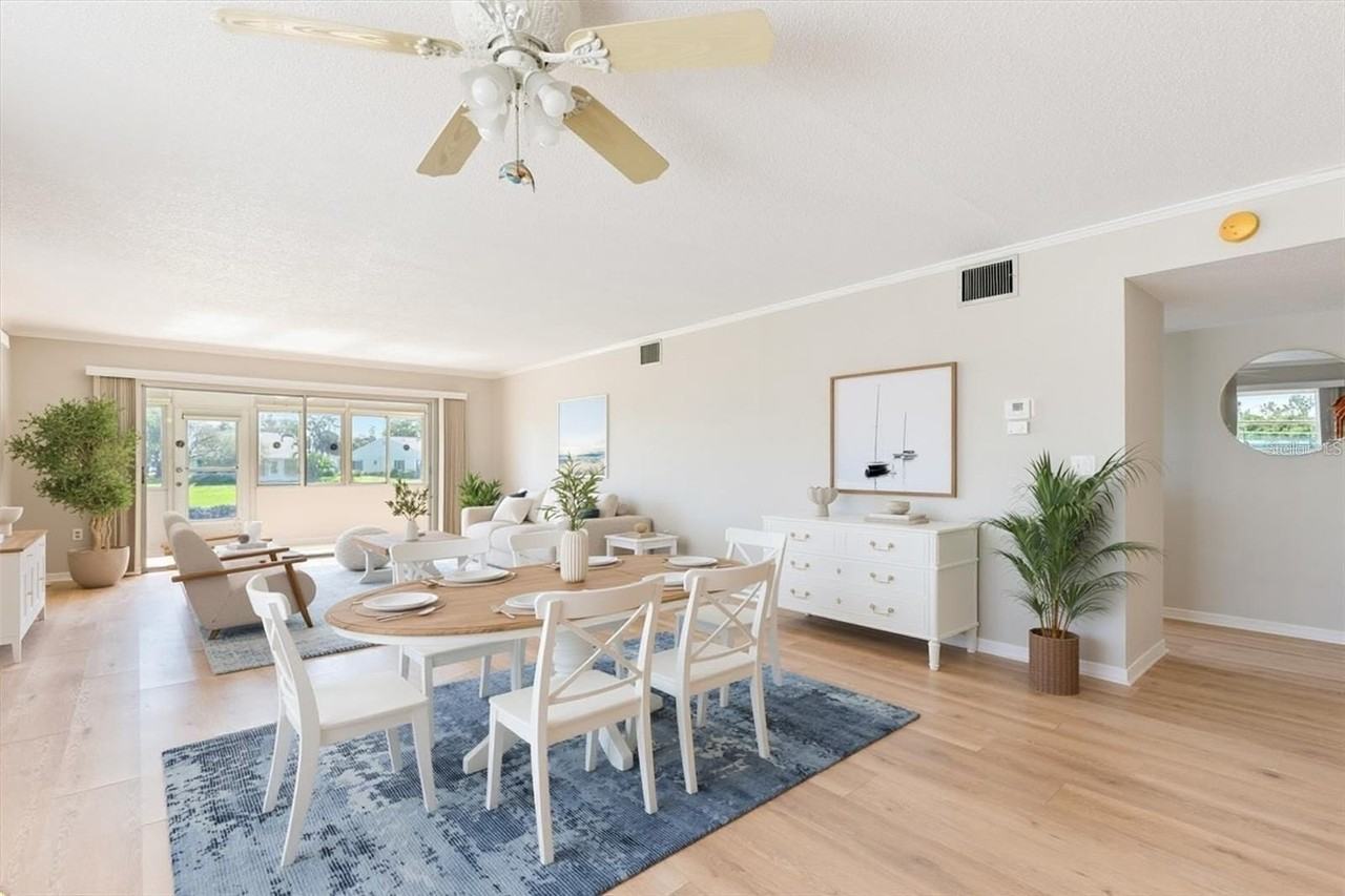 4852 Independence Dr - Photo 5 of 16