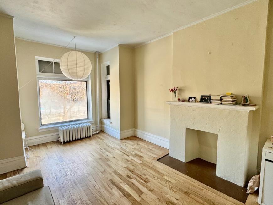 4738 N Ashland Ave - Photo 2 of 10