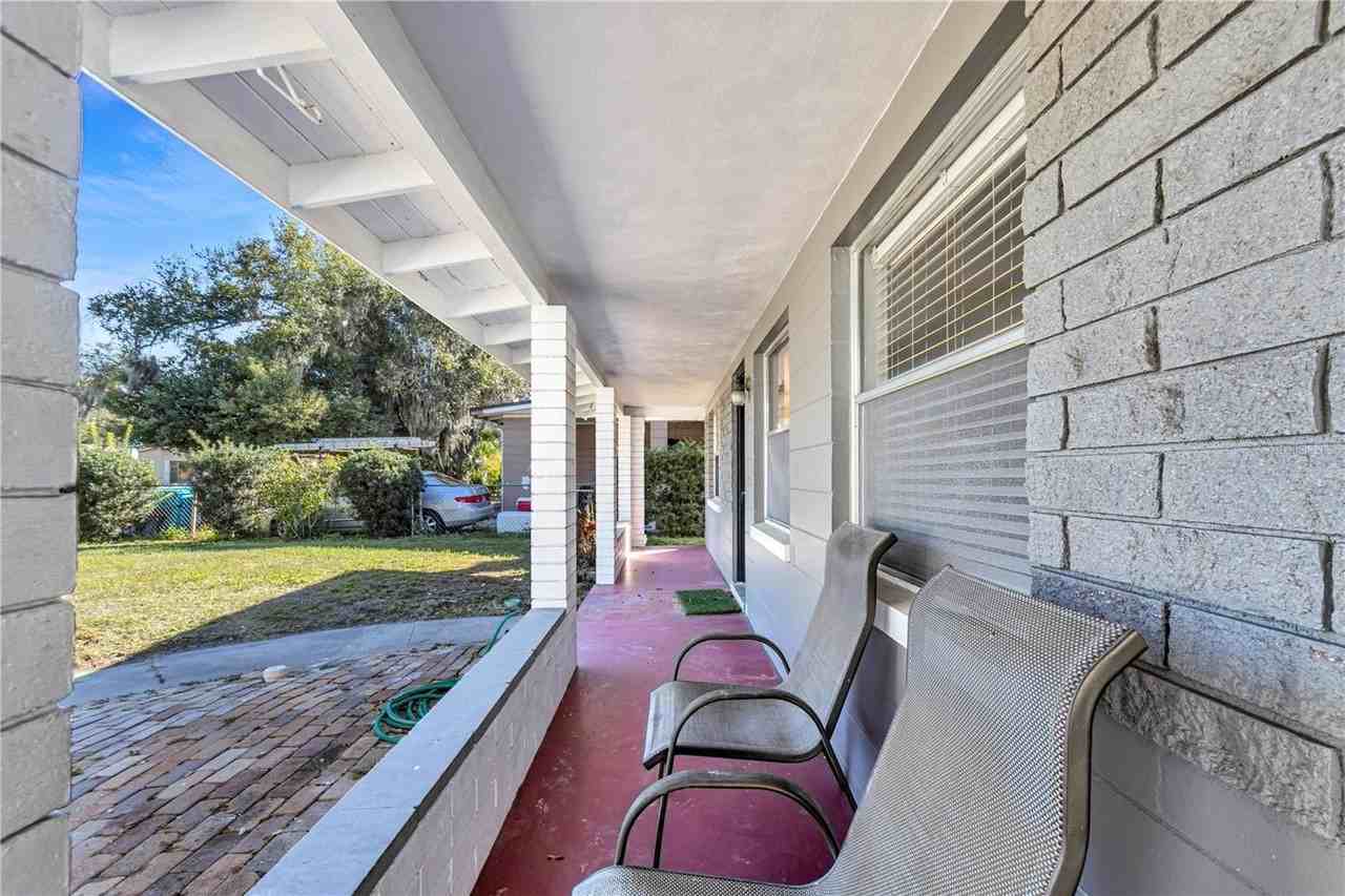 324 N Lakeland Ave - Photo 2 of 19