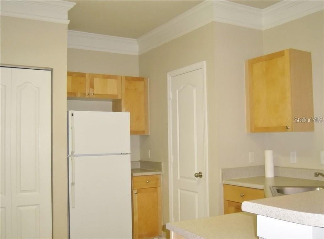 8818 Villa View Cir #204 - Photo 2 of 17