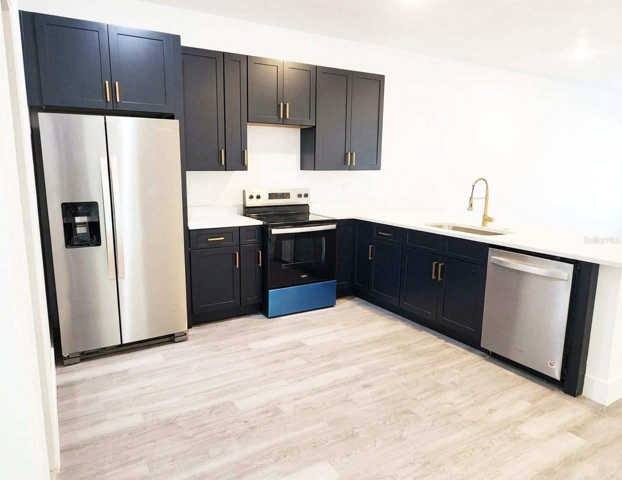 111 Dr Martin Luther King Jr Blvd S #B - Photo 6 of 40