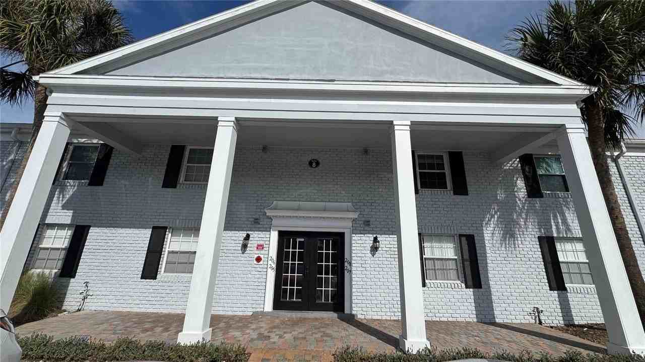 205 Lewfield Cir #205