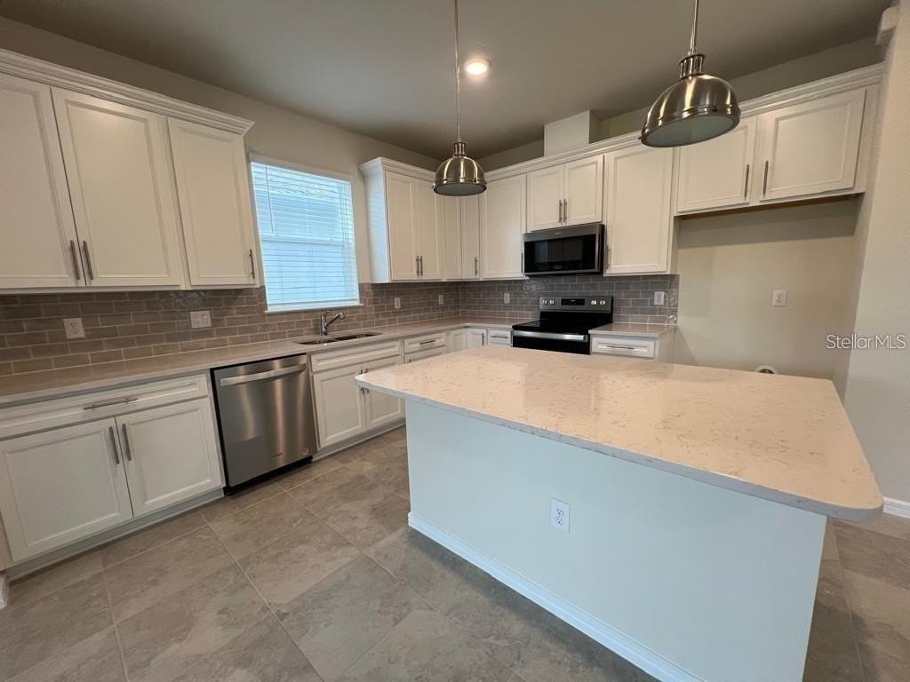 17547 Saw Palmetto Ave - Photo 5 of 27