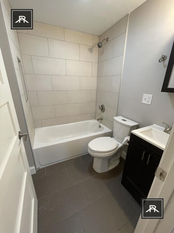 126 Berkshire St - Photo 3 of 4