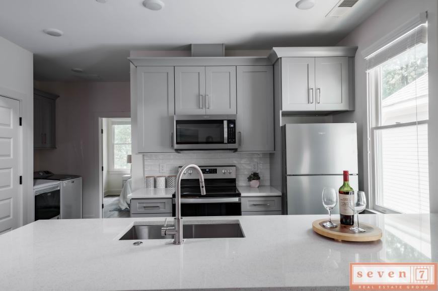 192 La France Walk Ne - Photo 6 of 10