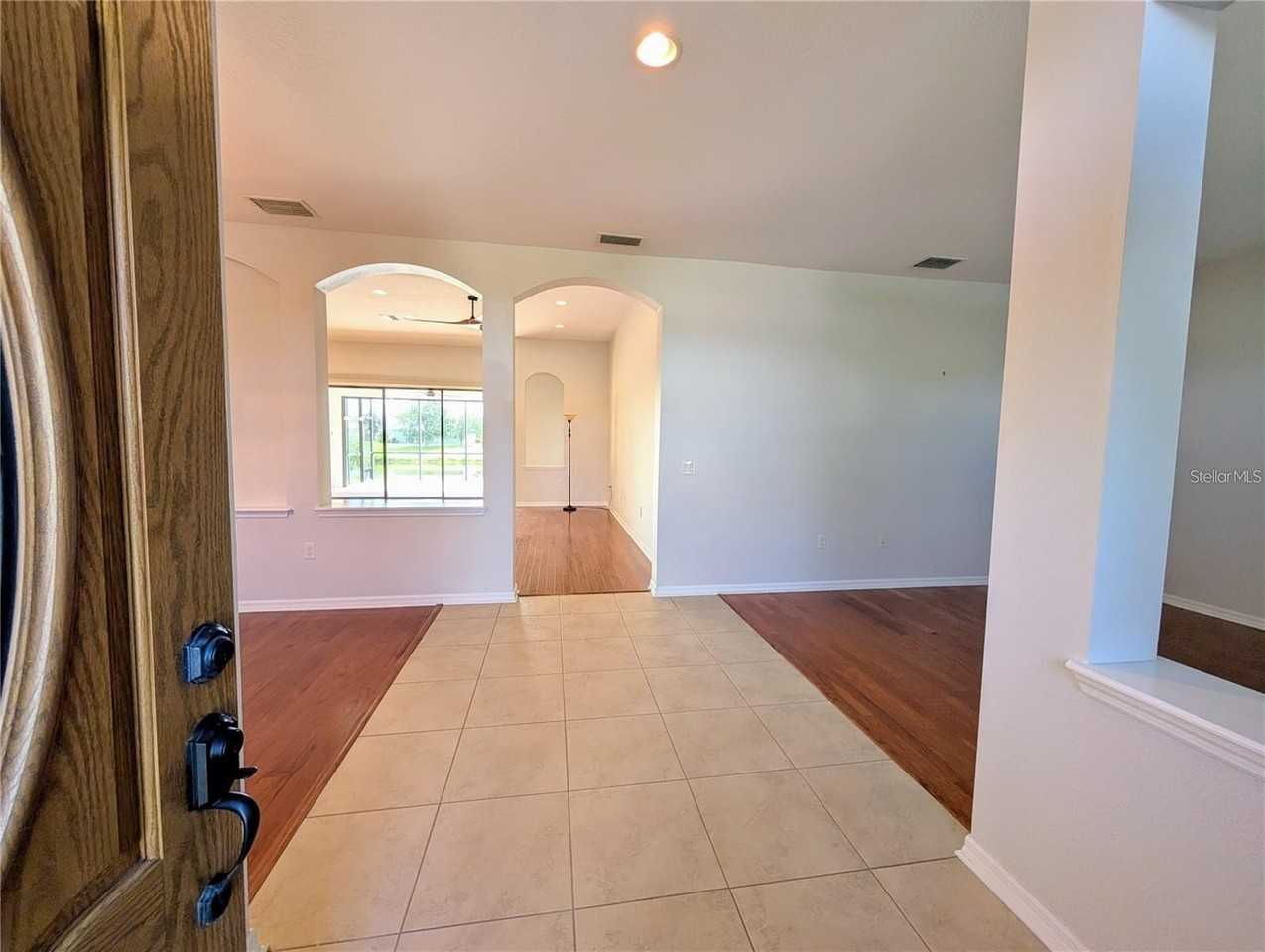 5303 Moon Shell Dr - Photo 3 of 28