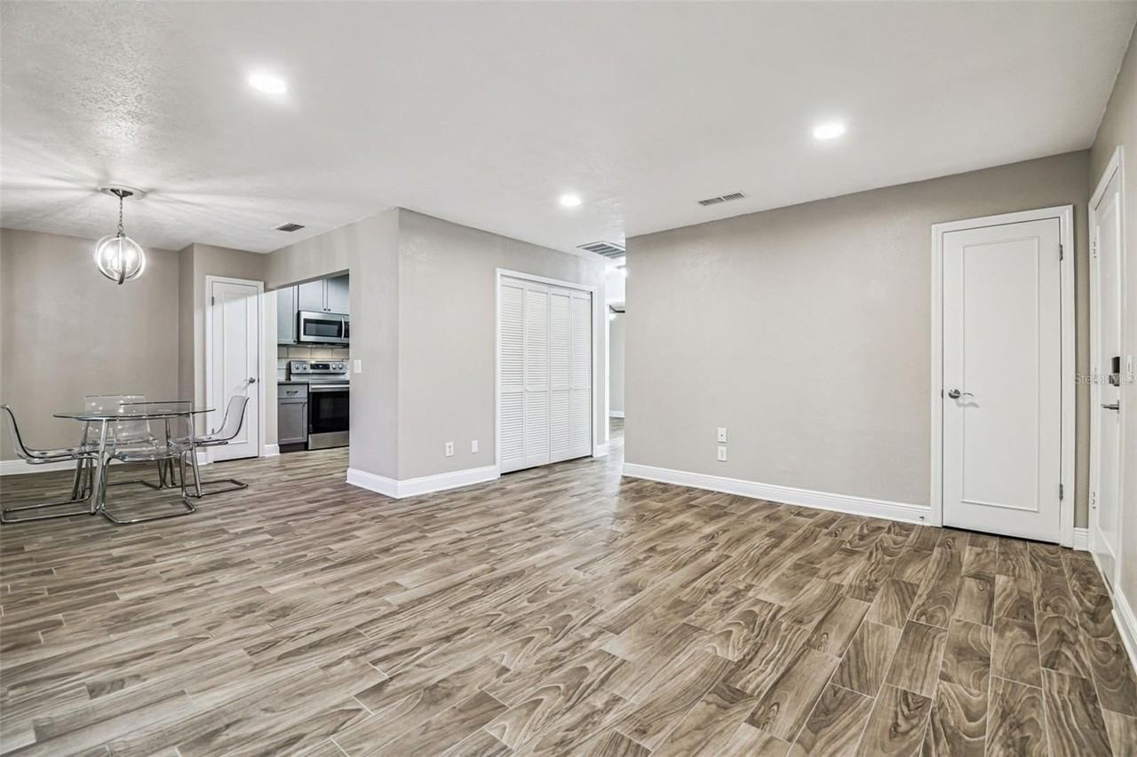 13691 Orange Sunset Dr #201, Lake Magdalene, FL 33618 2 Bedroom Condo for  $1,900/month - Zumper