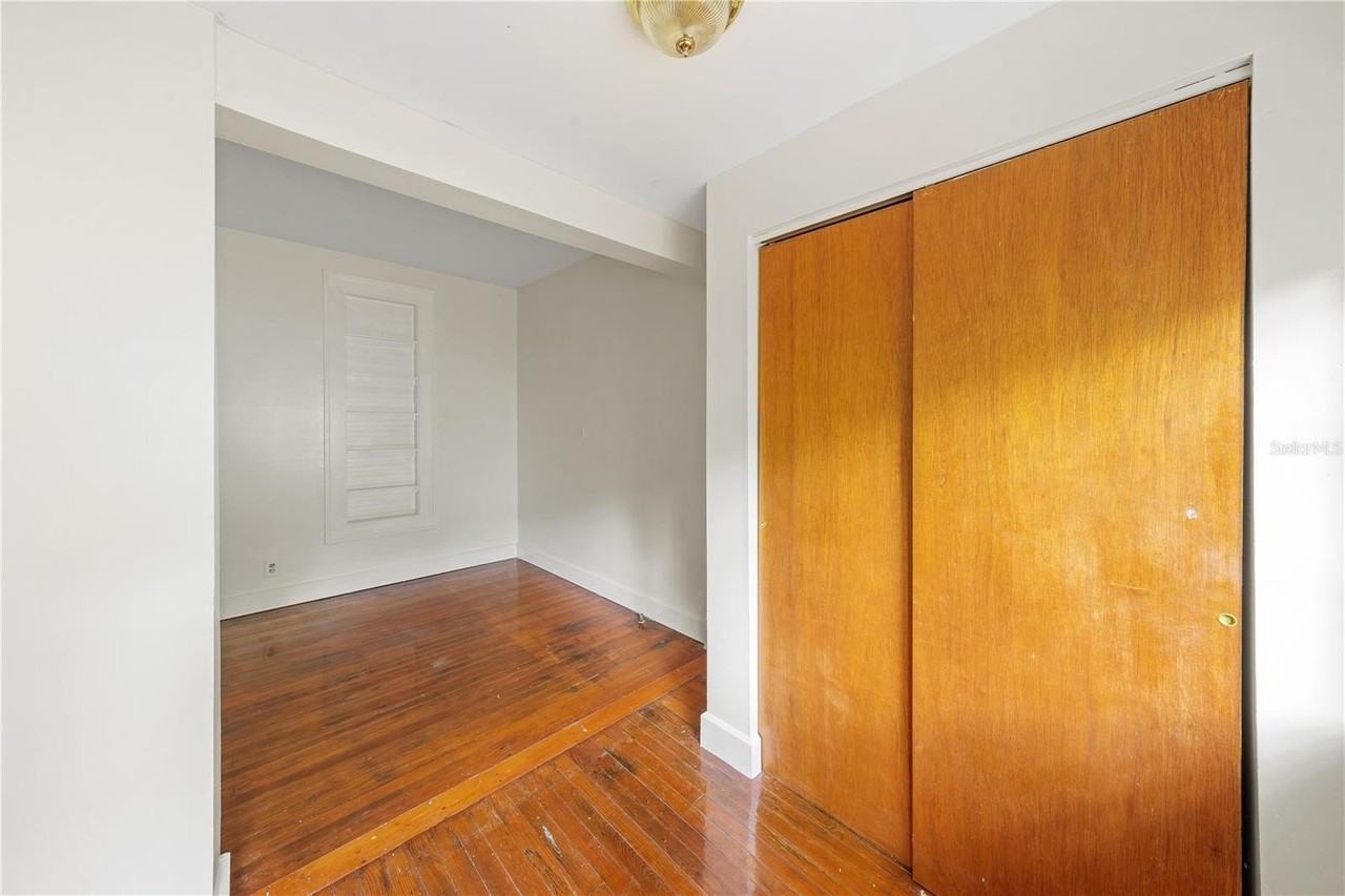 708 Grove St N - Photo 7 of 13