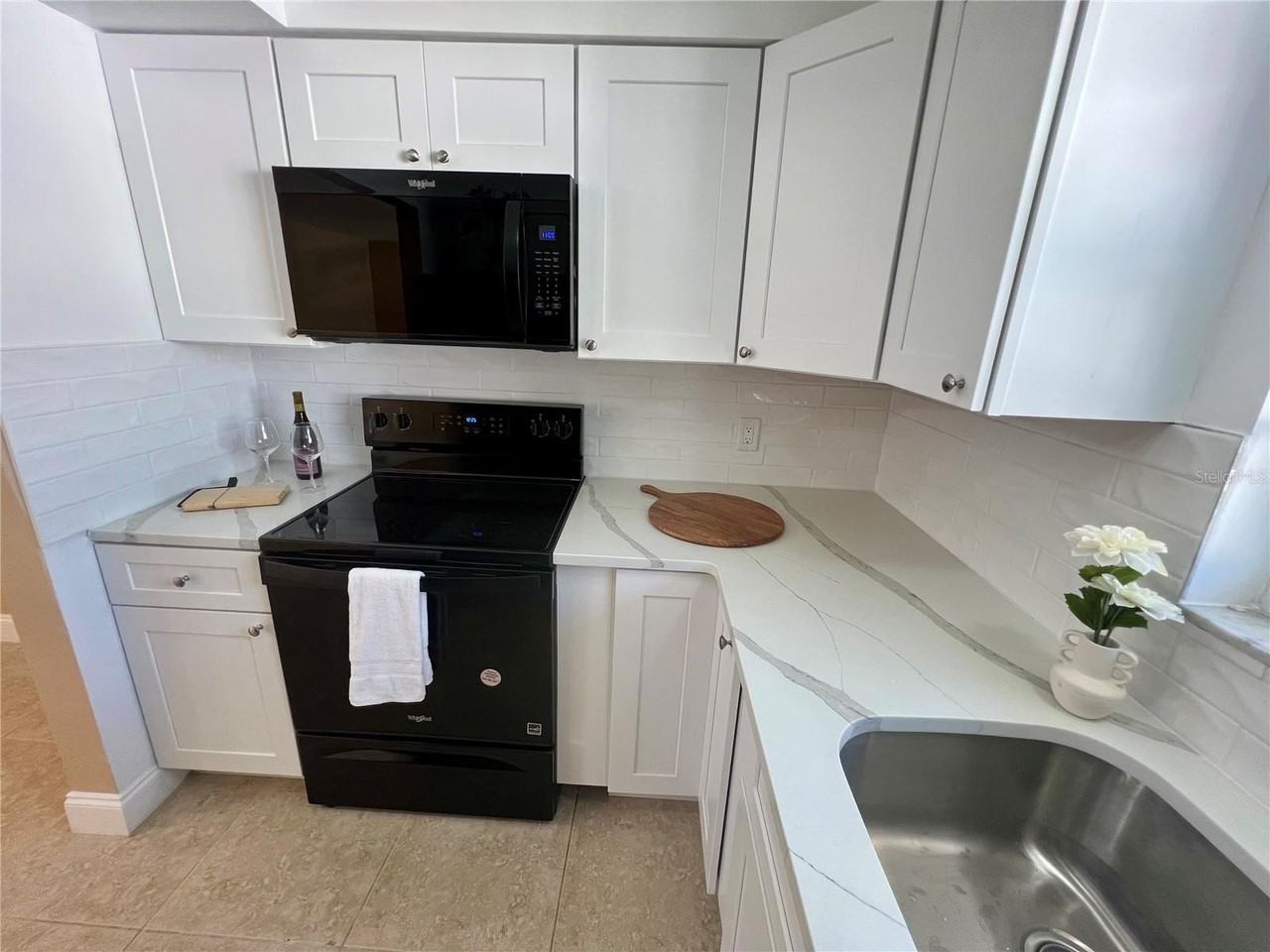 11315 3rd St E - Photo 7 of 45