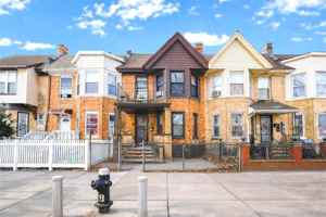 featured image of 12316 Hillside Ave 1st Fl #1stFL