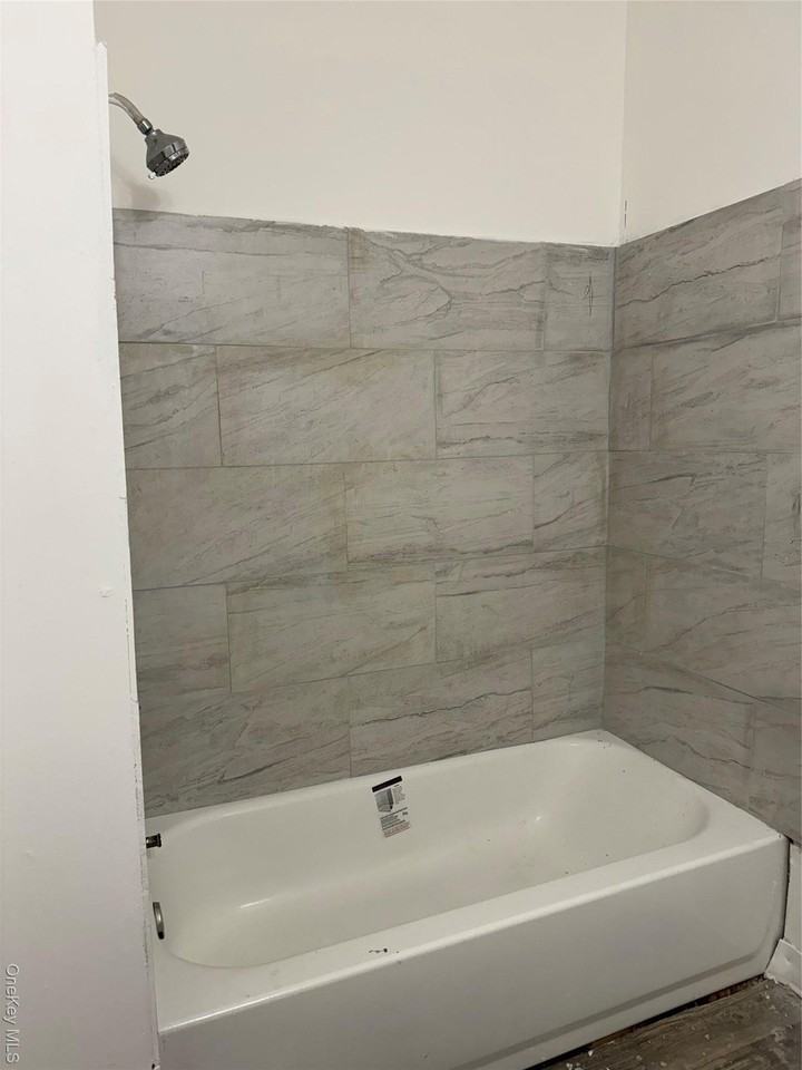 120 Sherman St Unit 4 #4 - Photo 2 of 9