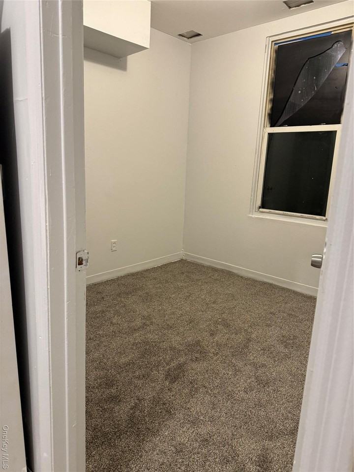 120 Sherman St Unit 4 #4 - Photo 7 of 9