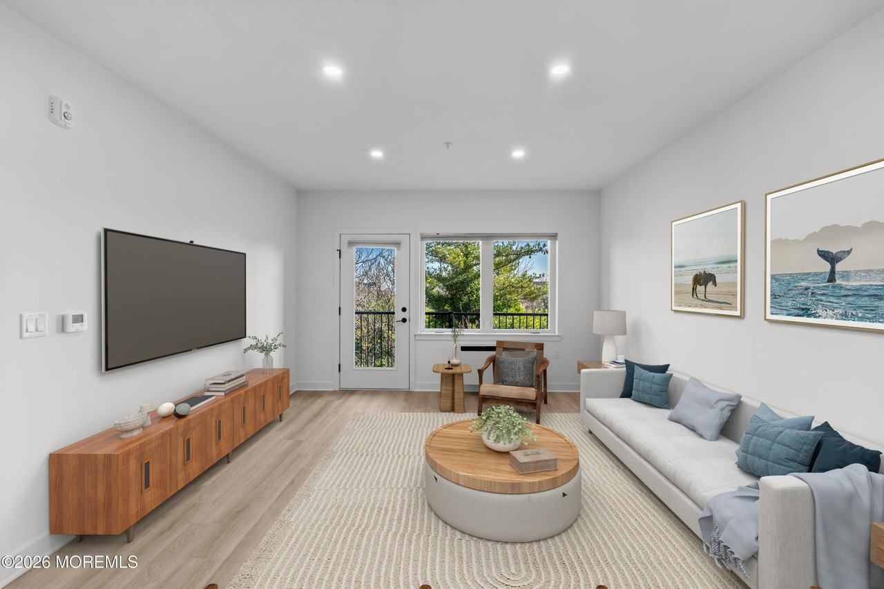 180 Morris Ave Unit 205 #205