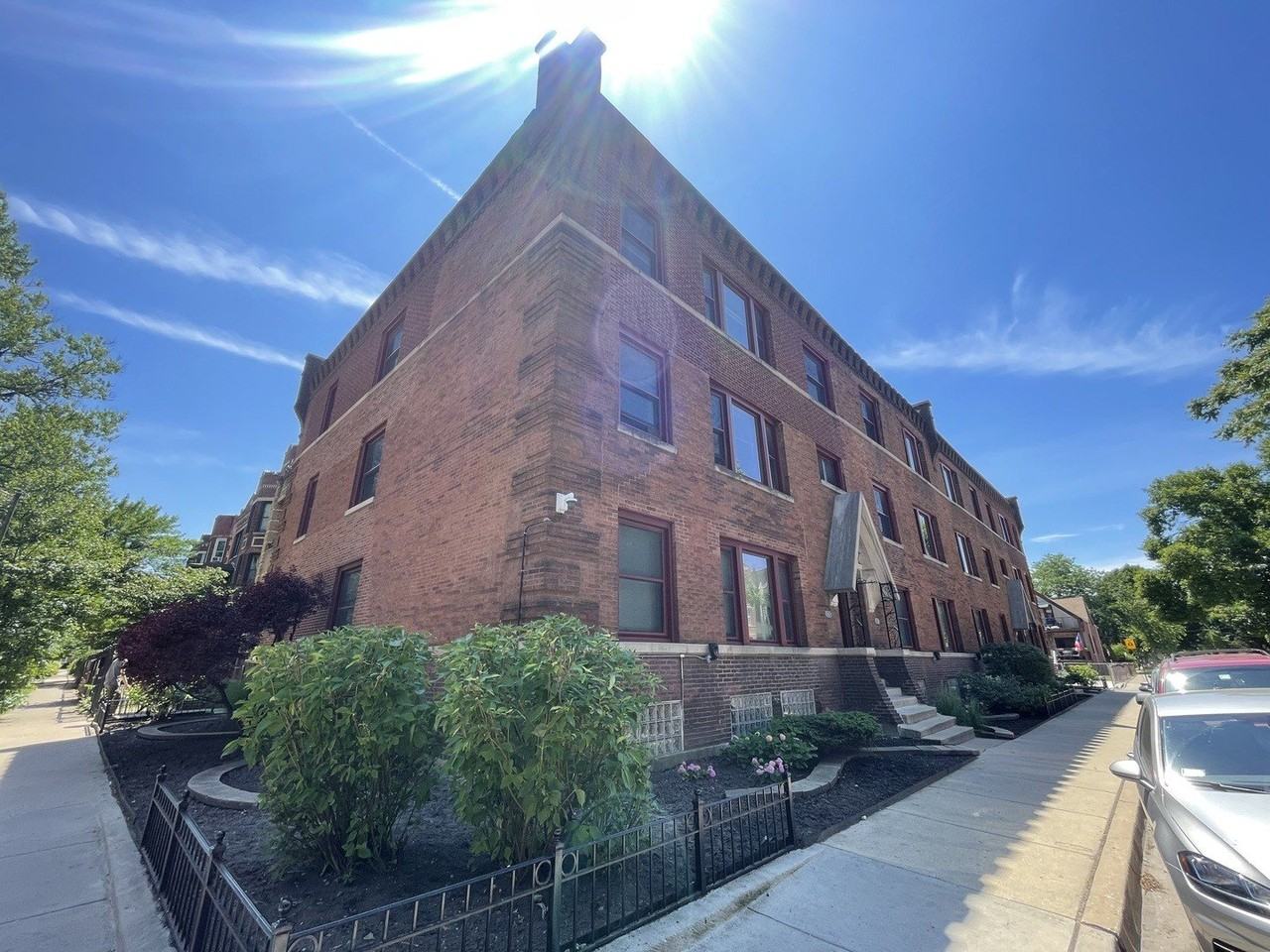 2543 W Iowa St Apt 3 #3