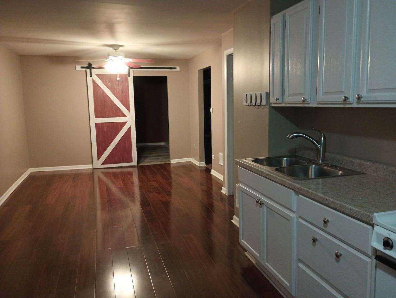 905 Thomas Avenue unit: Garden - Photo 3 of 9