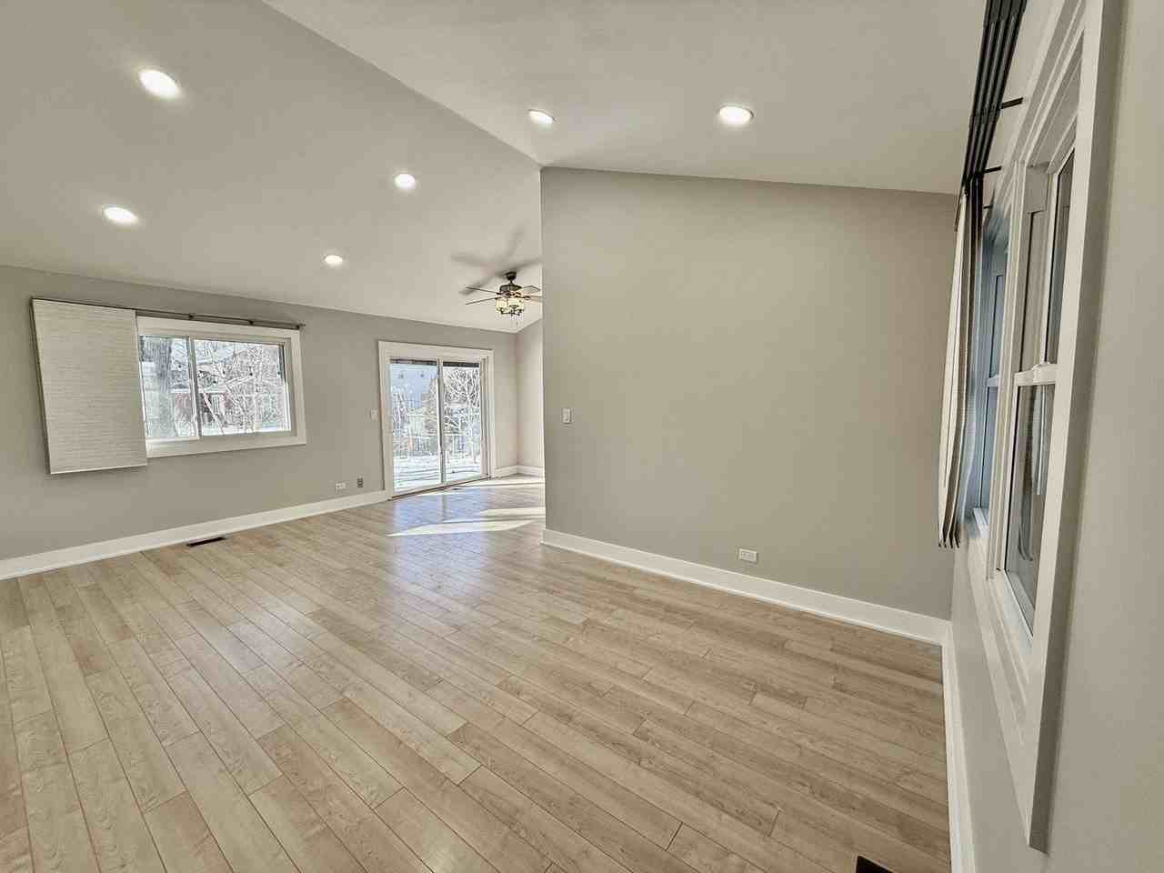 1340 Auburn Ave - Photo 2 of 21