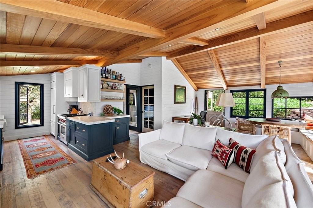 31793 5th Ave - Photo 5 of 33