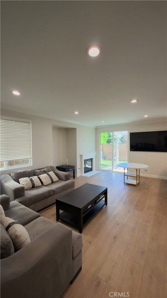 8220 Chamberlain Ln - Photo 5 of 19