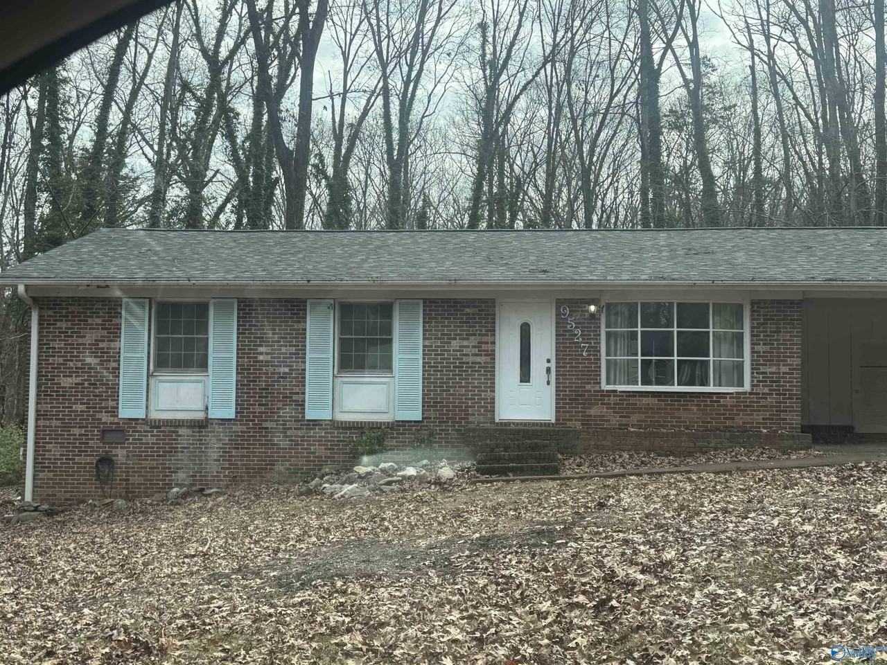 9527 Hemlock Dr Se - Photo 2 of 33