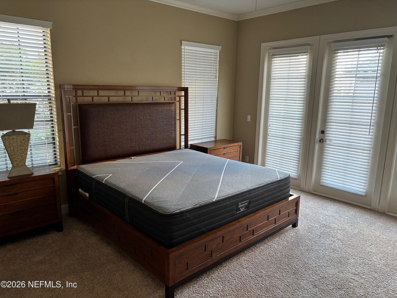 1962 N Loop Pkwy - Photo 6 of 15