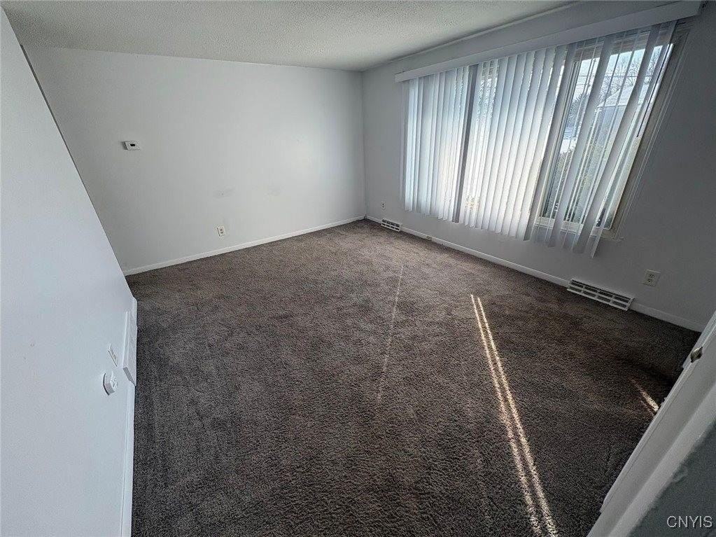 519 Sunflower Dr - Photo 6 of 24