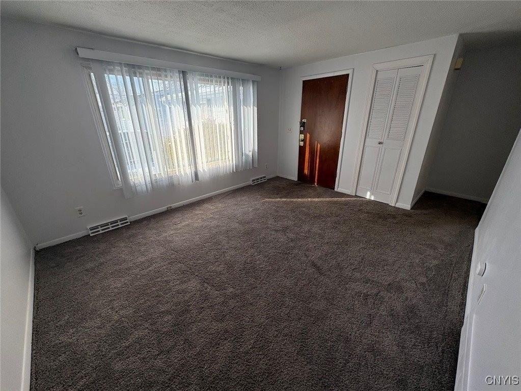 519 Sunflower Dr - Photo 7 of 24