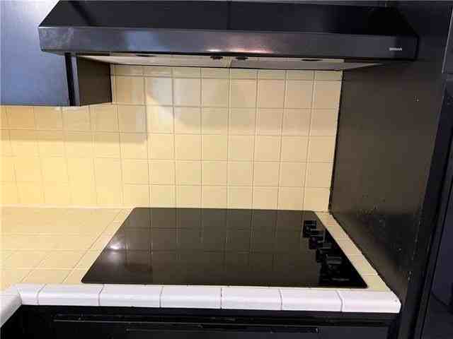 6121 Stratford Pl - Photo 4 of 16