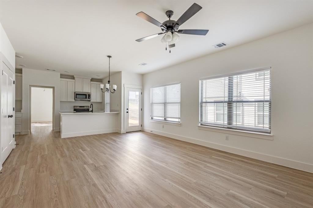 1224 Elva Warren St - Photo 5 of 28