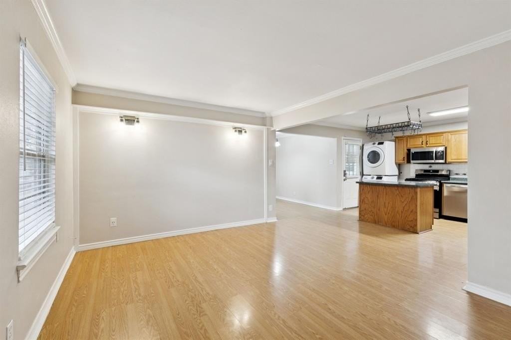 416 Oak St - Photo 5 of 22