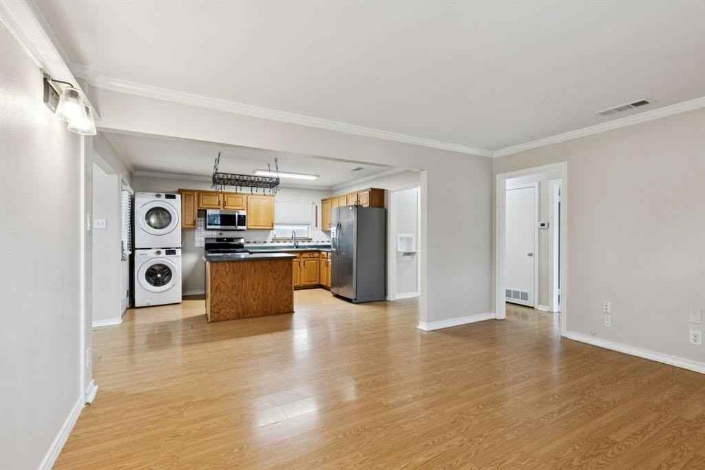 416 Oak St - Photo 6 of 22