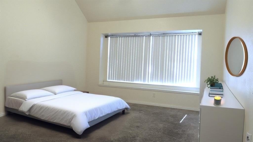 2521 Coffey Dr - Photo 4 of 34