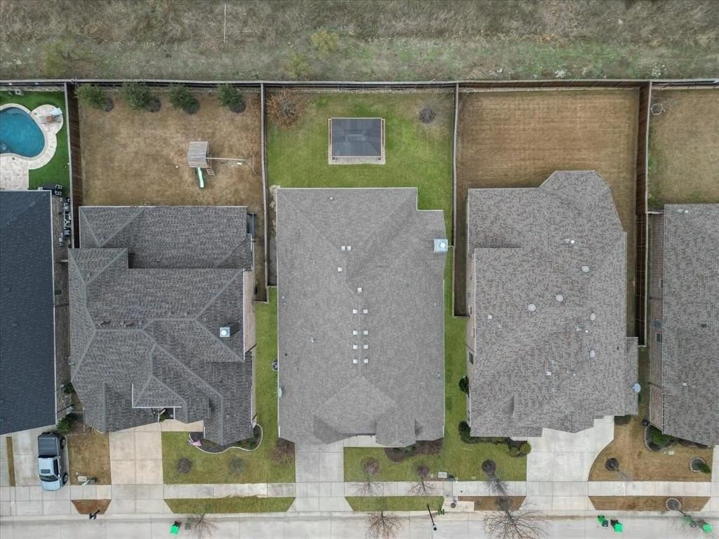 2217 Commons Way - Photo 6 of 37