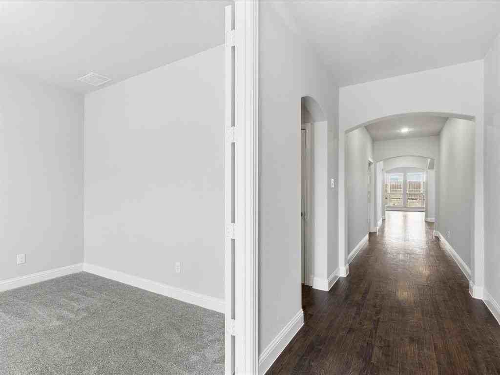 2217 Commons Way - Photo 7 of 37