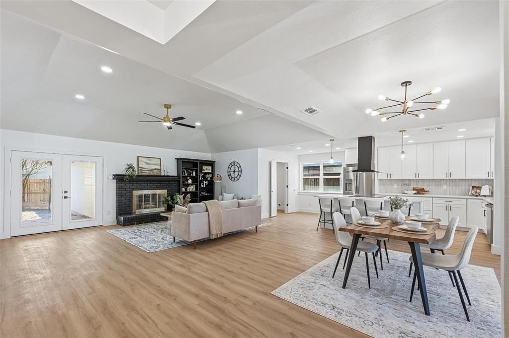 423 Provincetown Ln - Photo 7 of 29