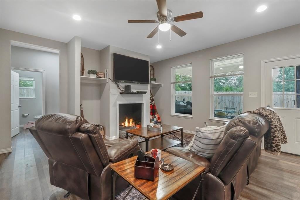 605 Madeline Ct - Photo 5 of 18