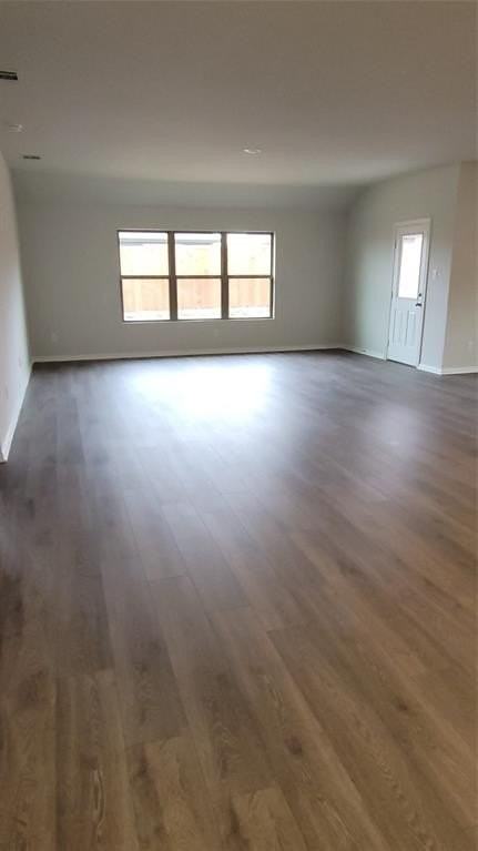 556 Meadow Run Dr - Photo 4 of 18