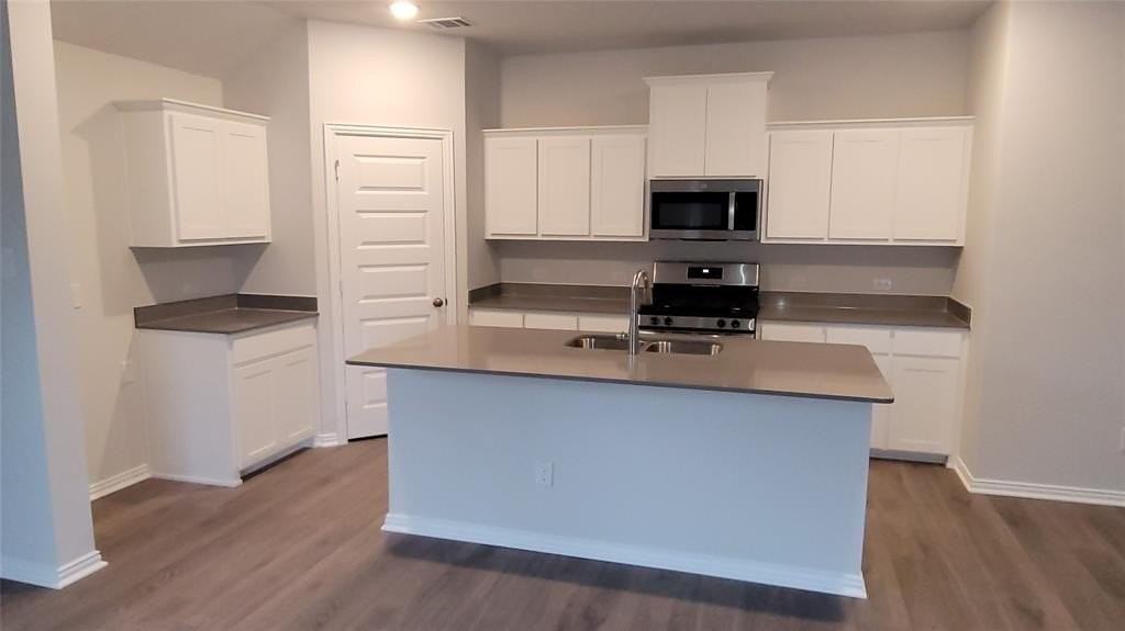 556 Meadow Run Dr - Photo 5 of 18