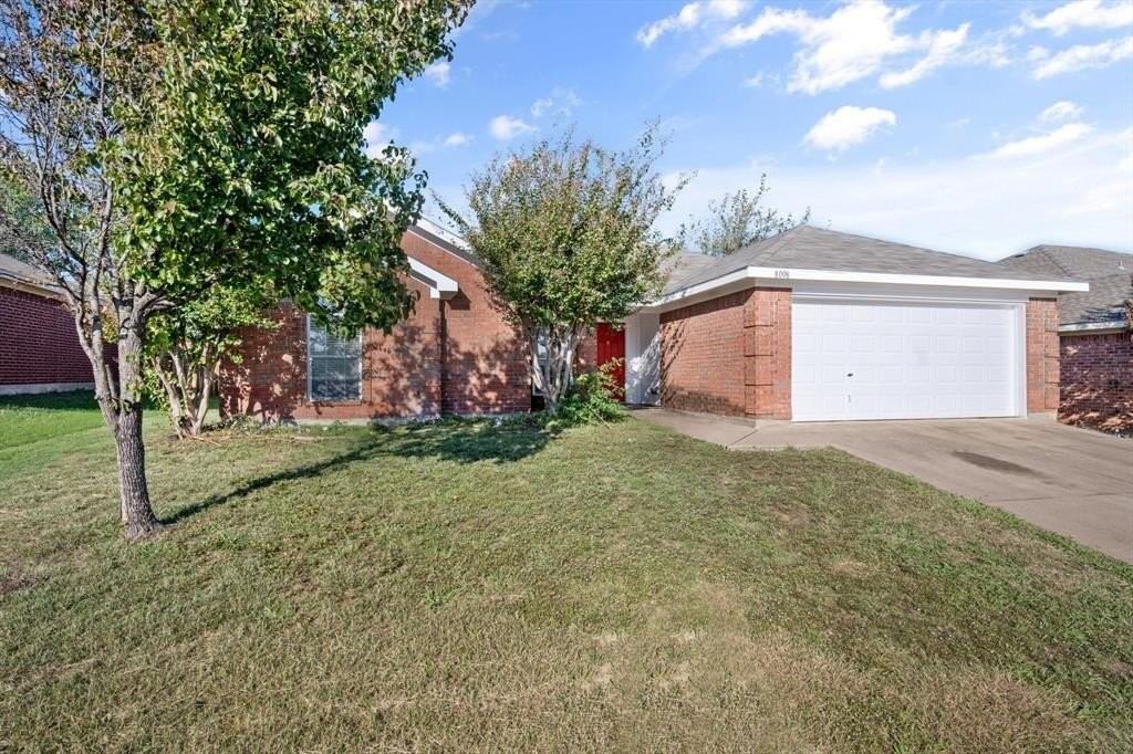 8008 Peregrine Trl - Photo 3 of 27