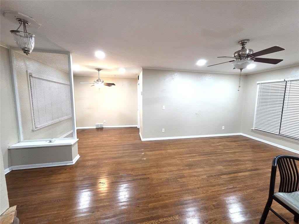 2333 Nw 50th St - Photo 5 of 17