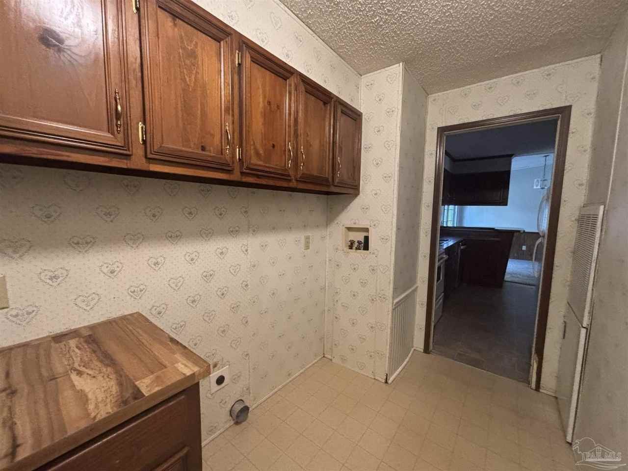 4008 Scottsdale Ave - Photo 6 of 19