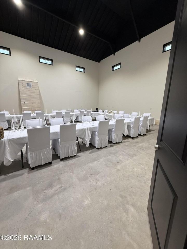 248 Meche Rd - Photo 7 of 35