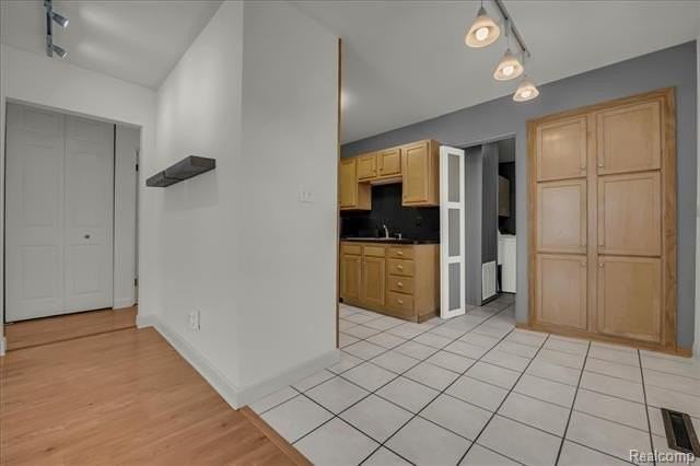 26435 Tawas St - Photo 6 of 20