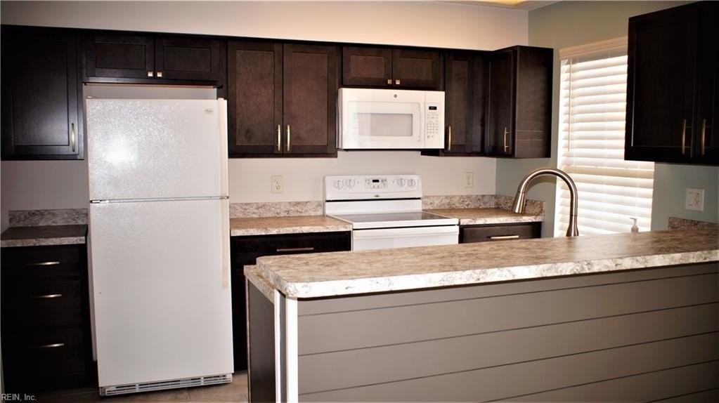 3661 Essex Pond Quay - Photo 7 of 19