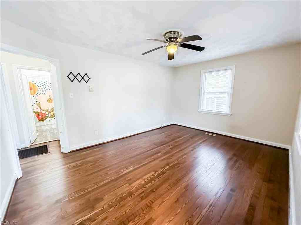 3403 Dartmouth St - Photo 2 of 14