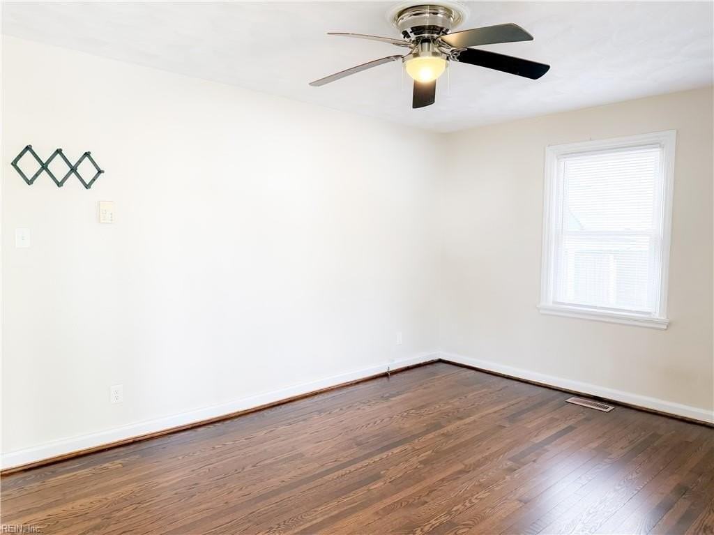 3403 Dartmouth St - Photo 3 of 14