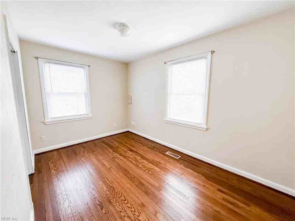 3403 Dartmouth St - Photo 7 of 14