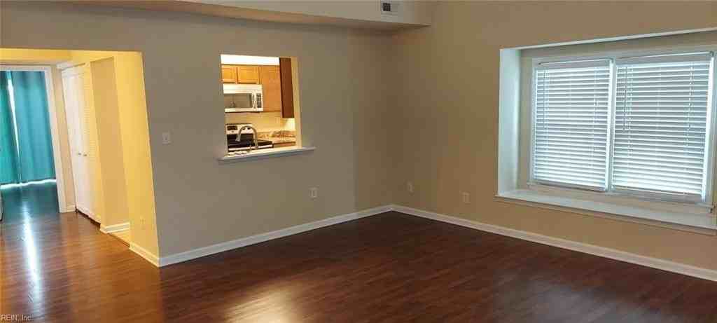 1540 Gallery Ave - Photo 6 of 19