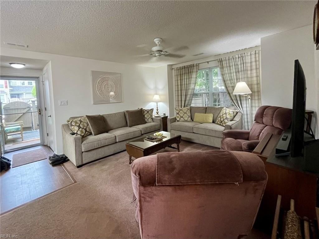 203 Bristol Cmn - Photo 2 of 12