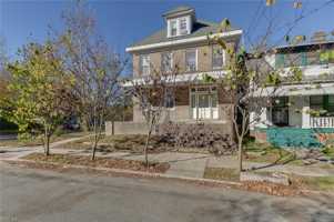 featured image of 3901 Newport Ave #1B