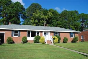 featured image of 1916 Rosemary Ln